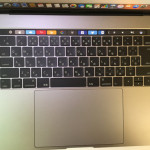 MacBook Pro 2016 Touch Bar 分解・修理