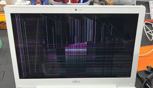 AH30/C3 液晶割れ