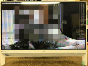 PC-DA700KAW 液晶割れ