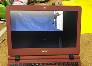 ES1-132-F140/R 液晶割れ