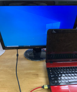 パソコン　画面が映らない