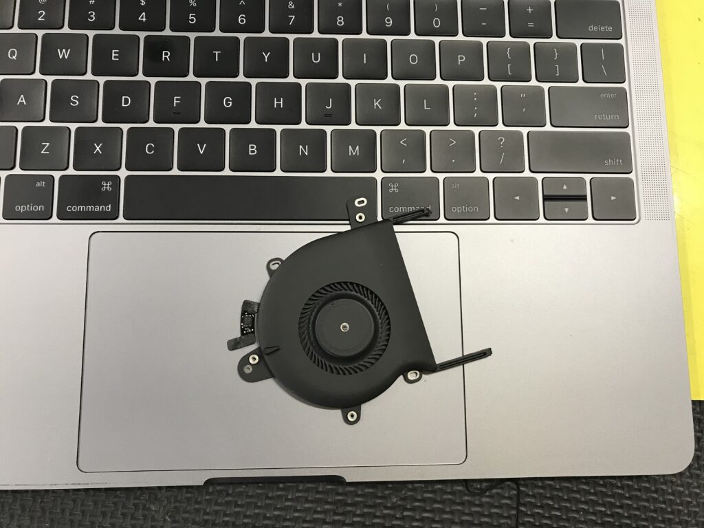 MacBook Pro FAN交換