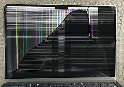 MacBook Air M2 A2681の液晶修理 画面割れ パネル交換