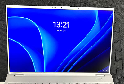 FMVU500K3W 液晶割れ 修理後