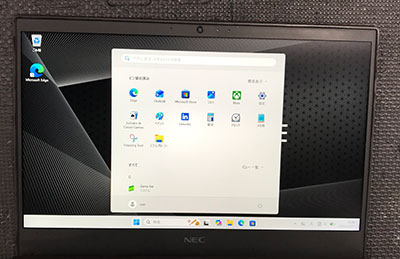 PC-GN1864ZAF 画面に線 修理後