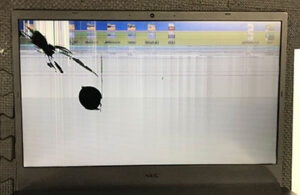 PC-VUT42FB9AH2B 液晶割れ