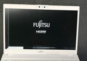 FMVU77C3WC 液晶割れ