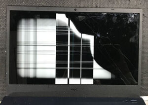 NEC PC-N1570GAL 液晶割れ