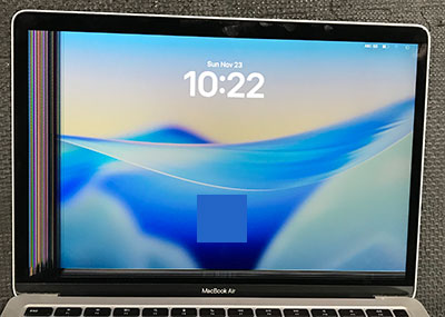 ジャンク品 MacBookAir A2337 液晶割れ 福島県からMacBook Air M1 A2337 液晶割れで画面の半分しか映らない