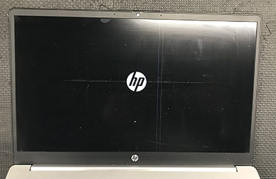 HP Laptop 15-fc0003AU 右下に亀裂・縦線が出る液晶修理事例｜滋賀県