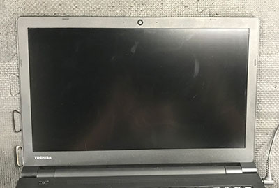 PB65MTJ44F7AD21 液晶割れ 修理前