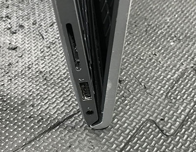 inspiron 15 5510 ヒンジ故障 修理後