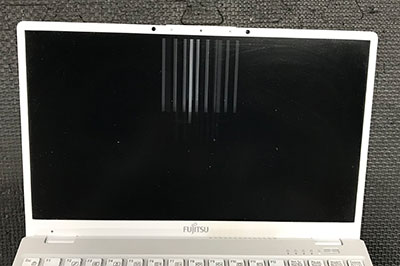FMVU9E3WD1 画面に線 修理前